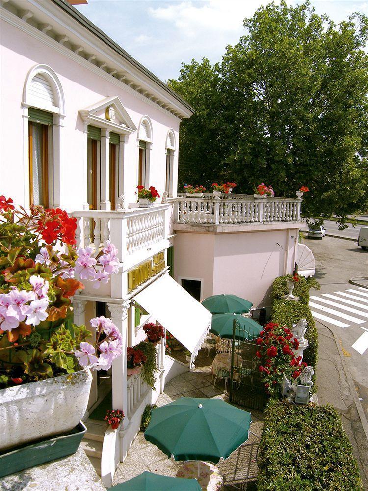Hotel Villa Serena Marghera Exterior foto