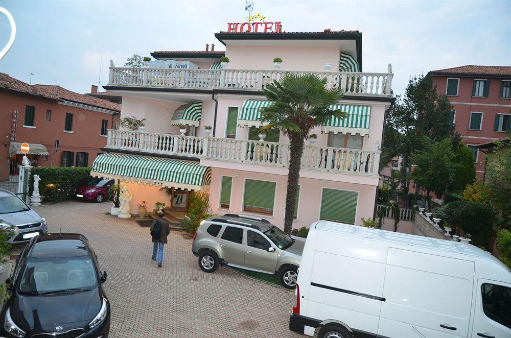 Hotel Villa Serena Marghera Exterior foto